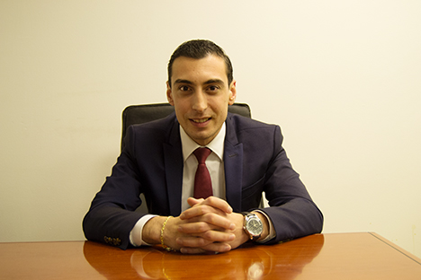 team-image